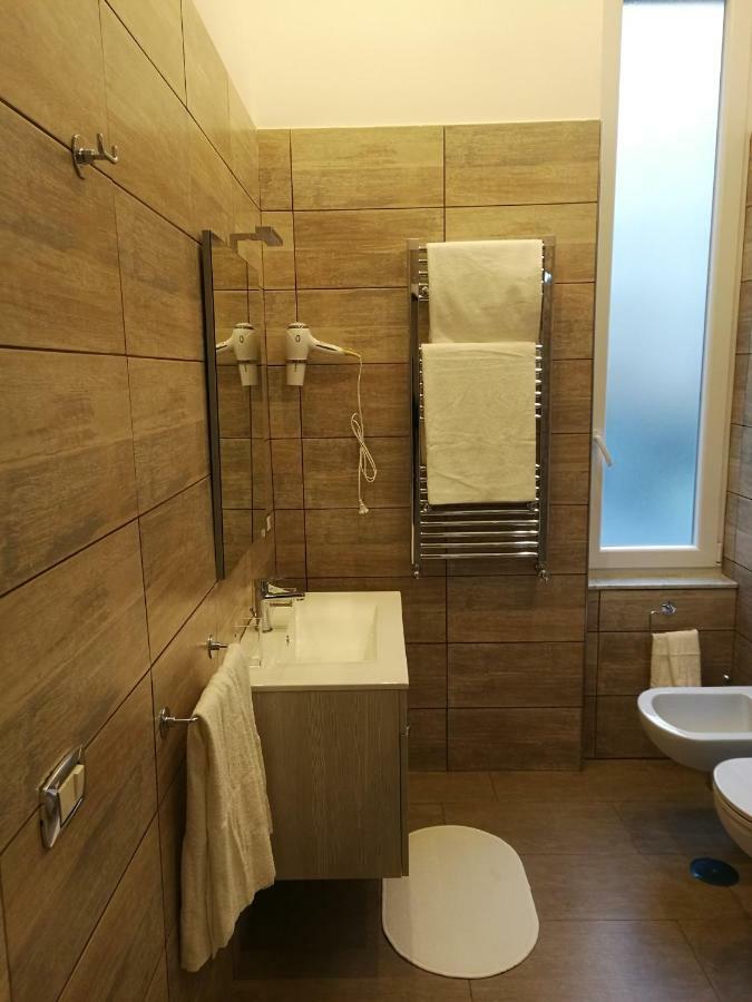 B&B Marange Napoli Bagian luar foto