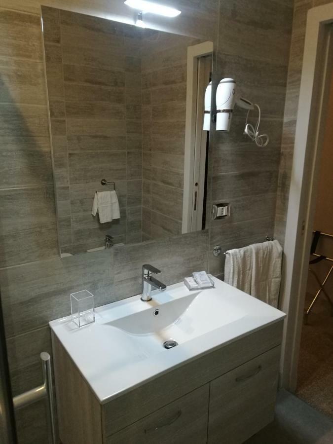 B&B Marange Napoli Bagian luar foto