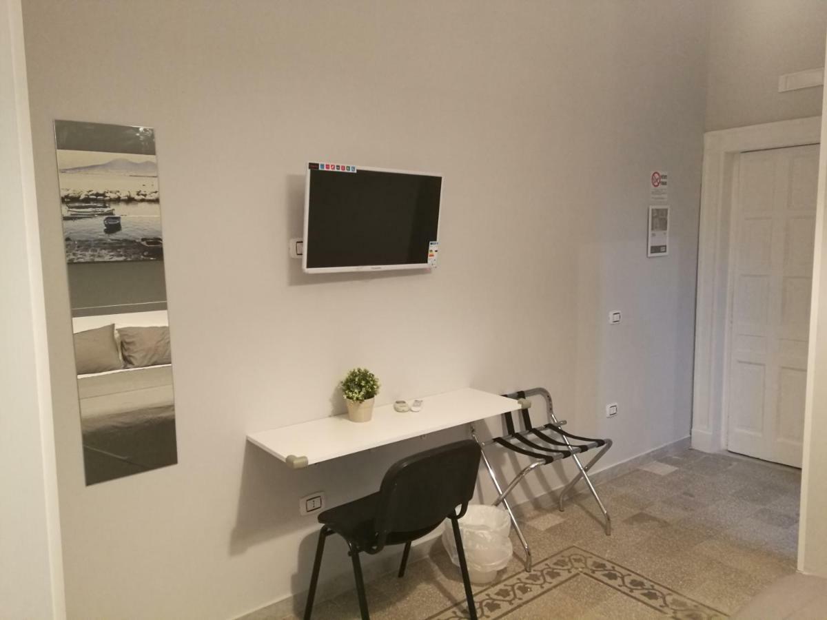 B&B Marange Napoli Bagian luar foto