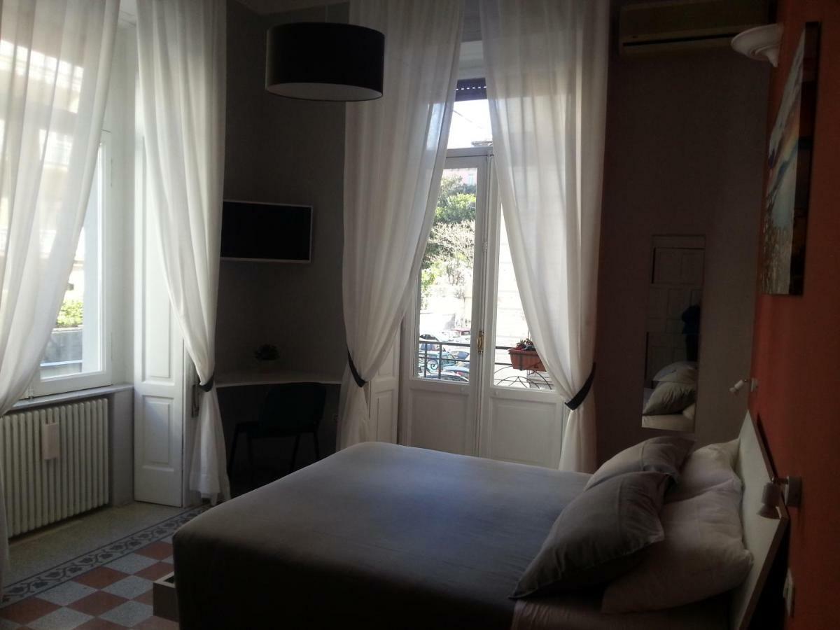 B&B Marange Napoli Bagian luar foto